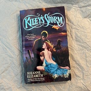 ⭐️5 for $15⭐️ Kiley’s Storm by Suzanne Elizabeth | Book